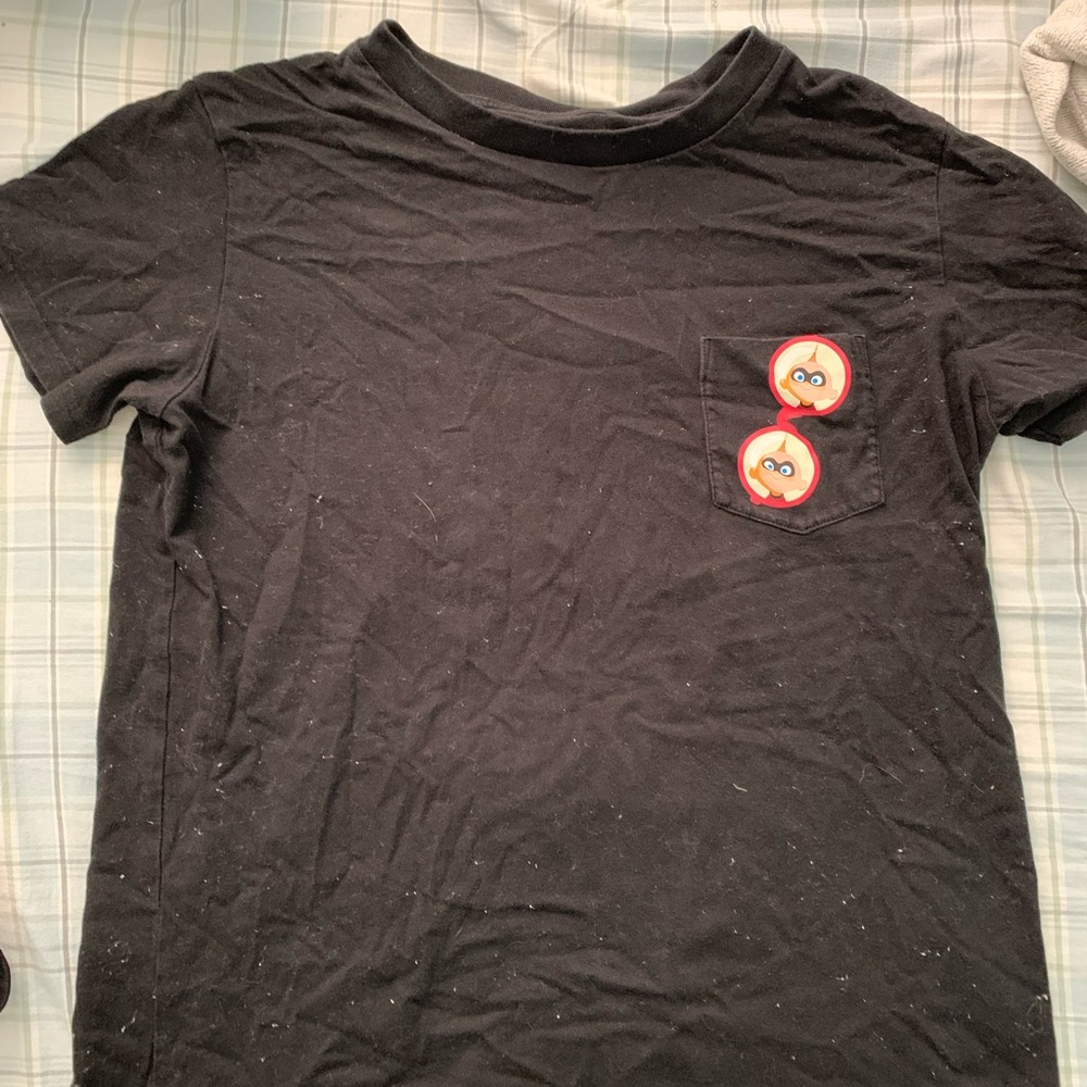 black DISCONTINUED uniqlo graphic tee